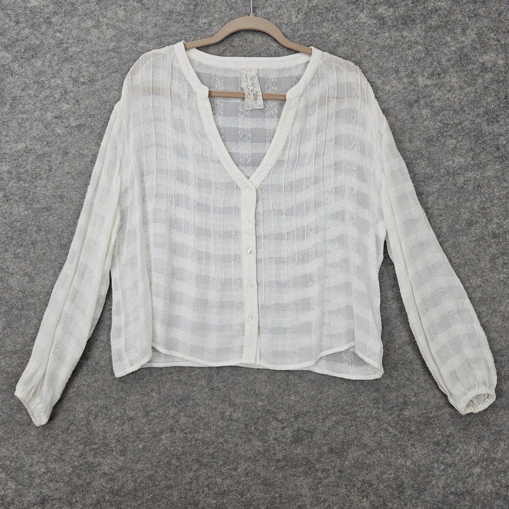Sadie & Sage Women's White Button Blouse Size S 100% Viscose Sheer Textured Boho